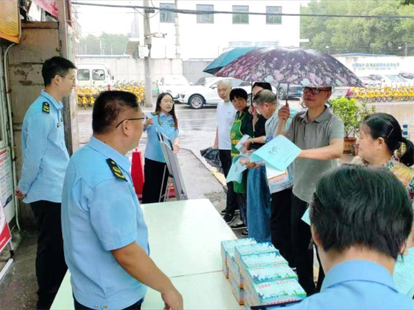 武漢市江漢區市場監督管理局“品質月”活動走進園區