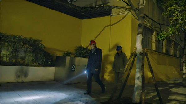 湖北武汉:二十载灯火守古寺 他们初心如磐护民安