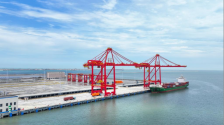 山东：东营港专业化集装箱码头启用_fororder_b80df40d450248dea9d899551d3ade87.1024x683.960x2147483647