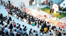成都用露天公益演出把幸福唱进市民生活_fororder_23d0e4d1-86e7-4caa-bf7c-b4750a64e64f.800x533.750x499