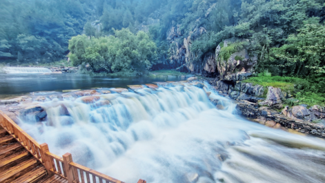 山东泰安：雨润青峦 石映晴光_fororder_af7966cb0c8d4bebb29593769d548eb0.1024x651.960x2147483647