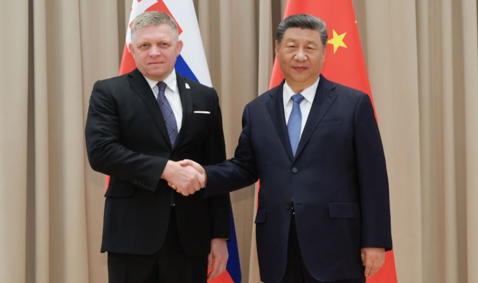 习近平会见斯洛伐克总理菲佐_fororder_1746812737305_448