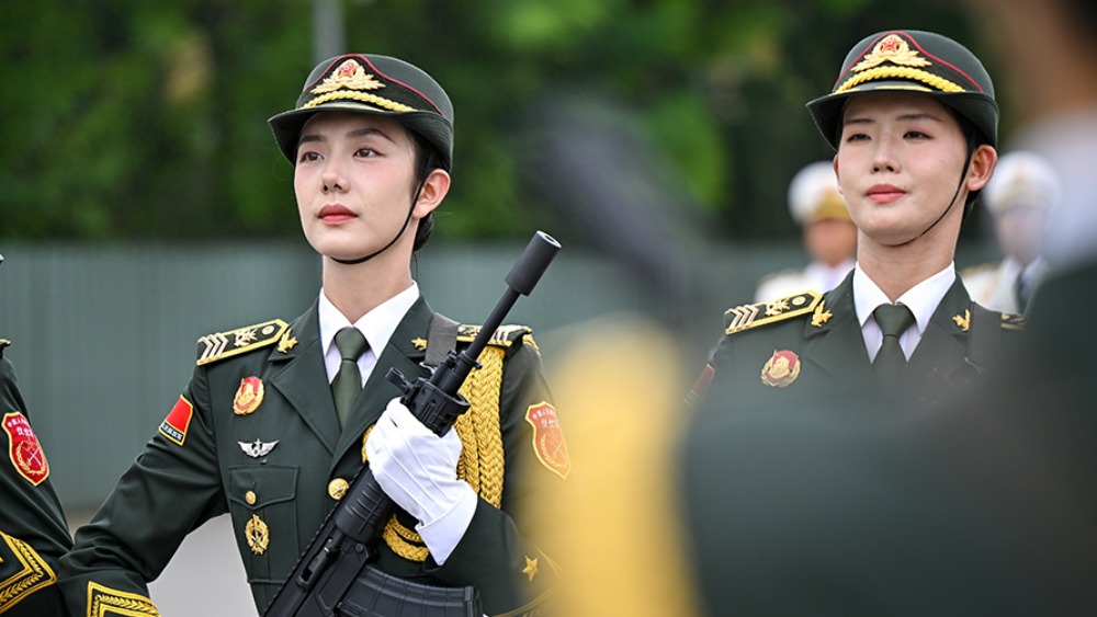 行走的“中国名片”！探访仪仗方队排练现场_fororder_1755928620093_241