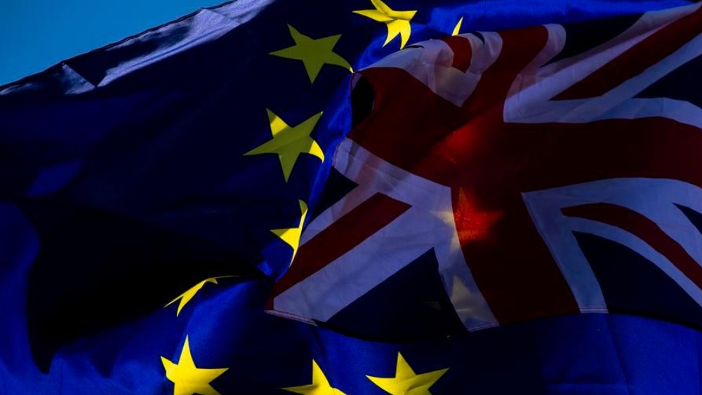 公投十年后 “脱欧”反噬英国经济与政局？