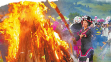 四川攀枝花：一把“火”玩出文旅新花样_fororder_dd57669d-be80-4b3e-b7fe-5eb34a1d4c37.800x571.750x535