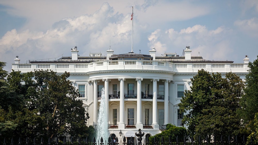 深观察 | 白宫发布会再放矛盾信号 美对伊“战略模糊术”成新常态_fororder_7c273811ebad4e398ee4e1c78d9b4fc1.1000x563