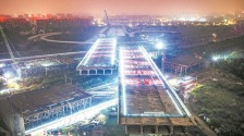 四川：天府芙蓉大桥刷新三项世界工程纪录_fororder_af50aa90-4239-43fa-a44e-2a68957e0f34.800x533.750x499