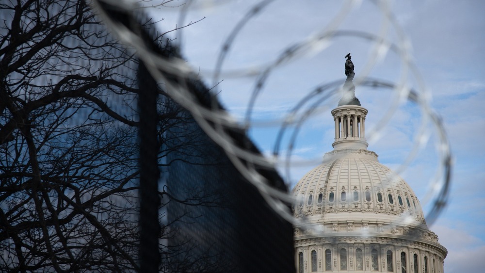 美参院为政府开门亮“绿灯” 两党的硬仗才开场_fororder_美国国会大厦