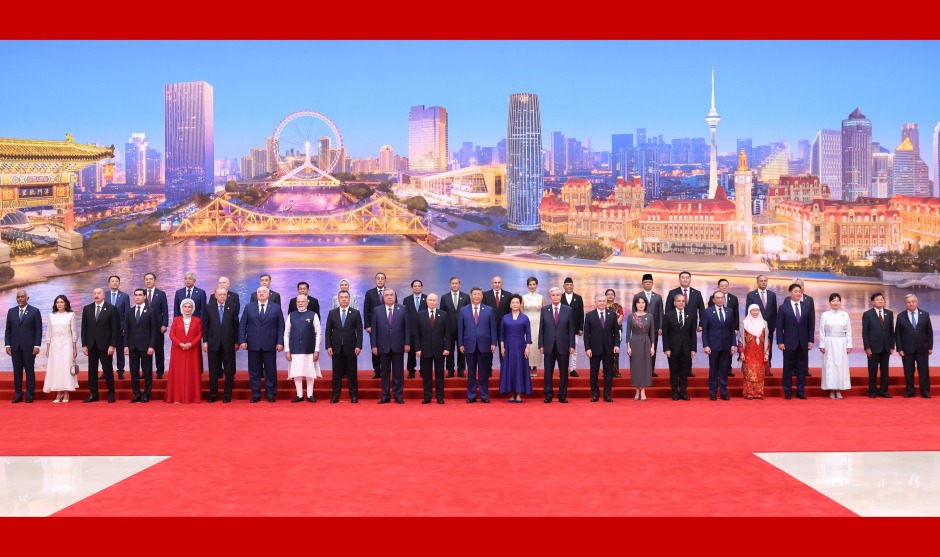 习近平和彭丽媛为出席上合峰会的国际贵宾举行欢迎宴会_fororder_11111111