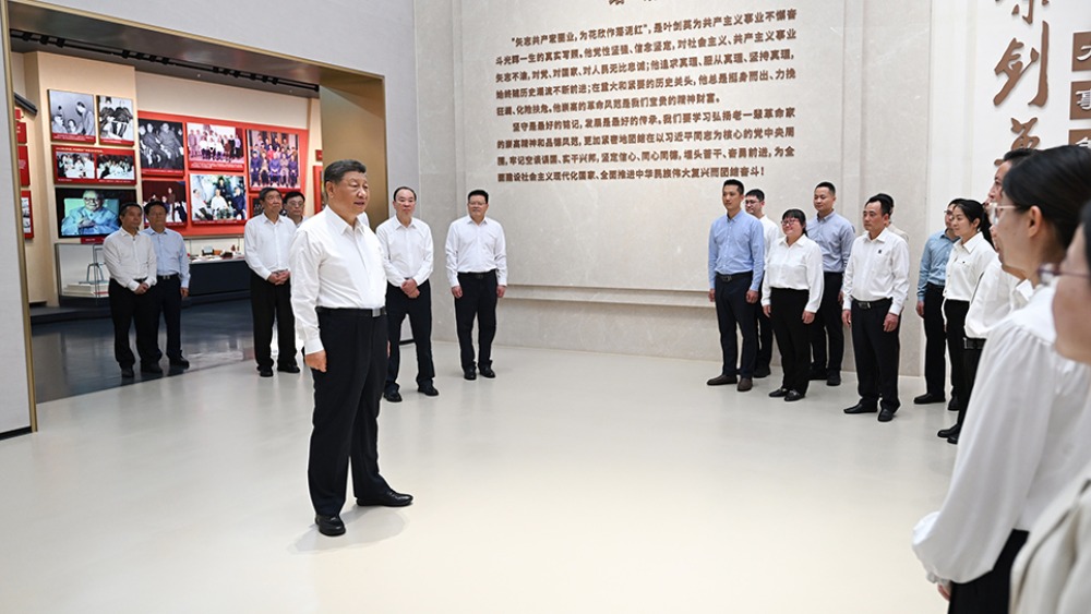 习近平在广东考察_fororder_1762604212039_341