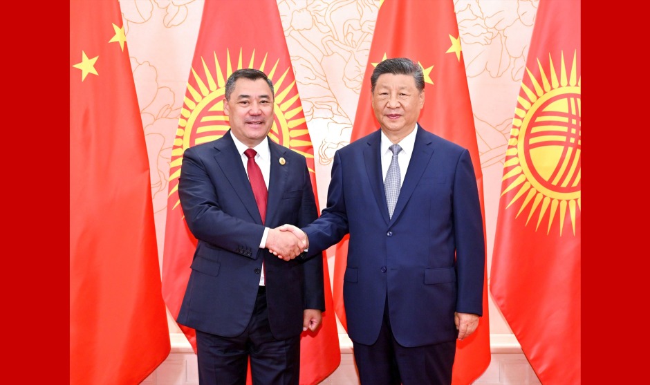 习近平会见吉尔吉斯斯坦总统扎帕罗夫_fororder_4