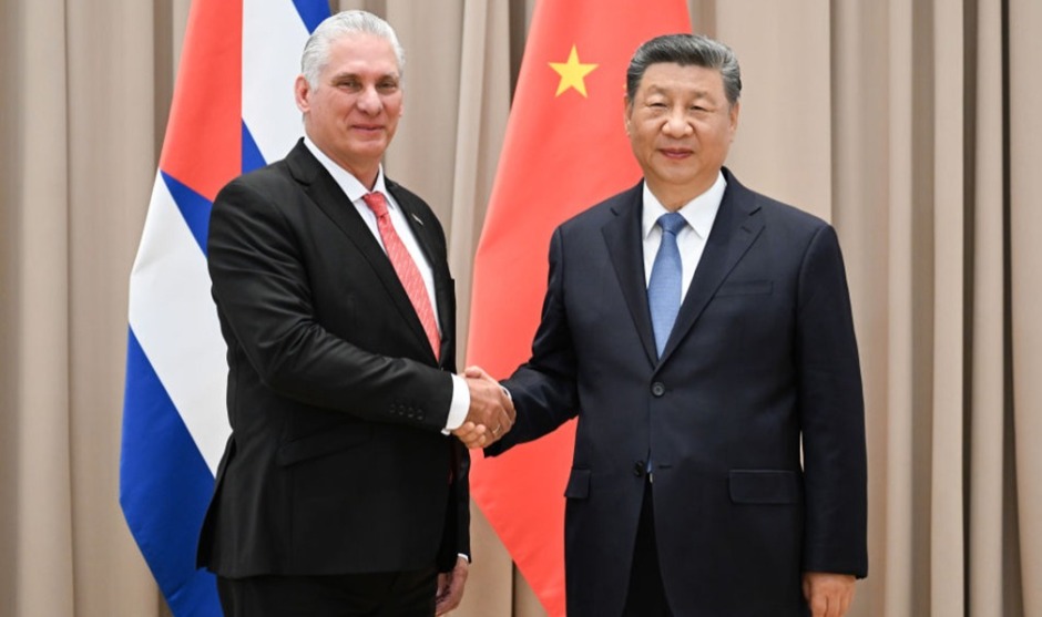 习近平会见古巴国家主席迪亚斯-卡内尔_fororder_1746812696831_344