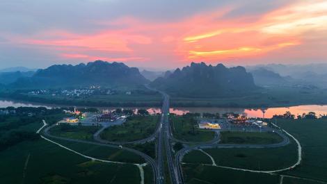 桂在交旅｜崇左：以路为轴“串景成线” 边关山水入画来_fororder_1