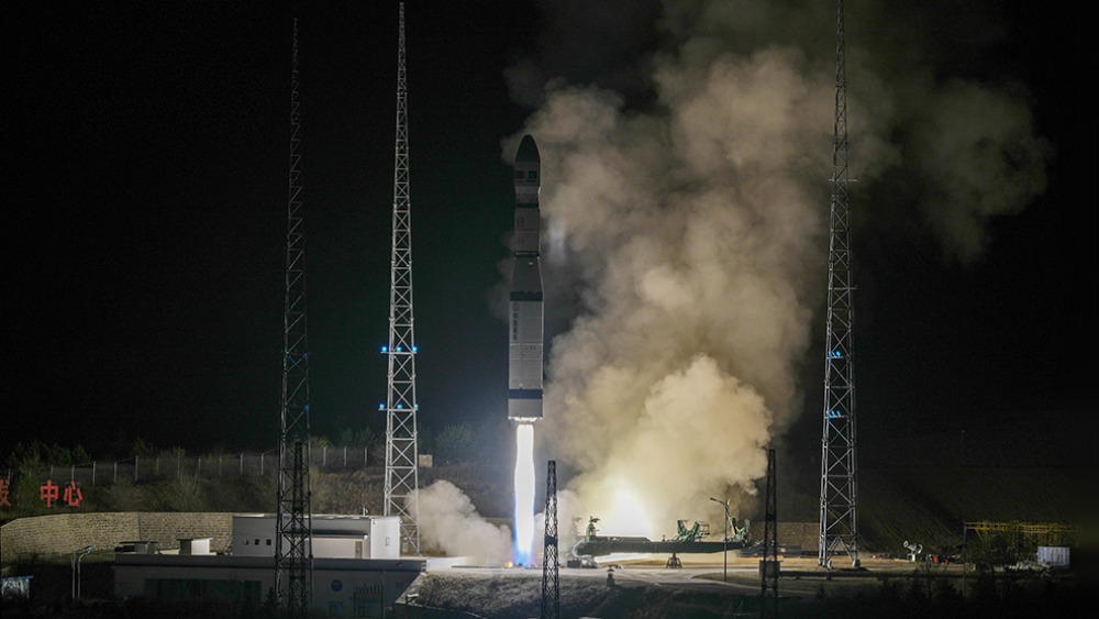 我国成功发射巴基斯坦PRSC-EO3卫星_fororder_1777129291290_970