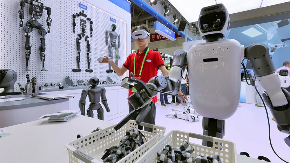 链博会与会嘉宾：中国开辟全球供应链合作新机遇_fororder_1782270388346_352