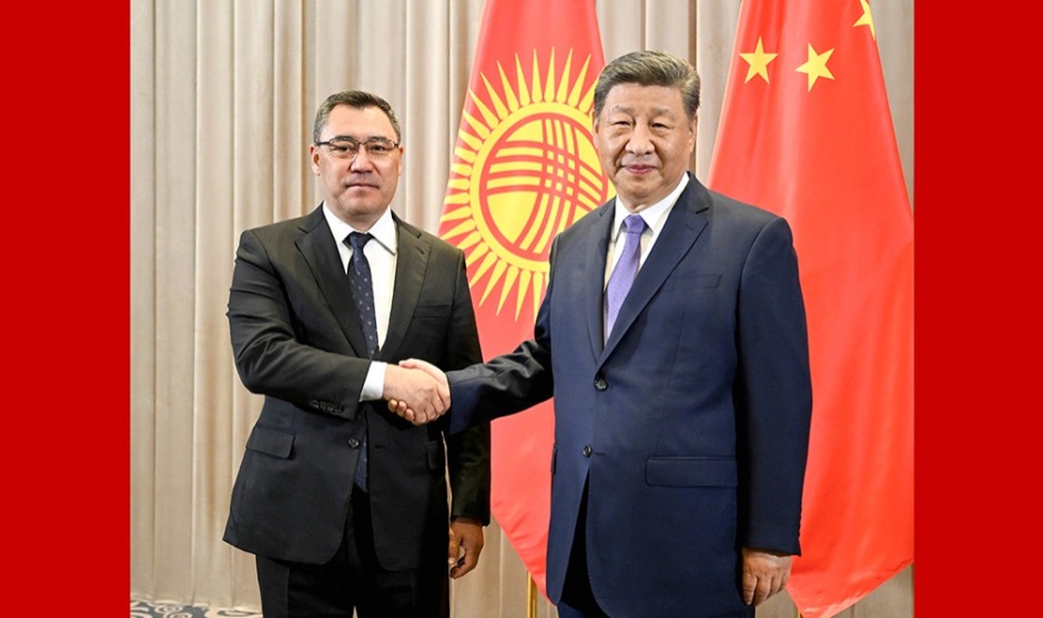 习近平会见吉尔吉斯斯坦总统扎帕罗夫_fororder_1750156497060_401