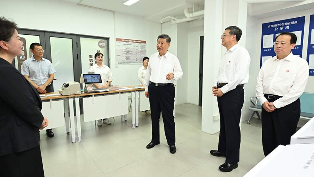 习近平在上海考察_fororder_1784124726087_8