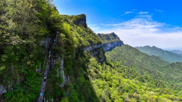 重庆南川：2026金佛山徒步登山季启幕