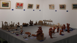 重庆彭水300余件师生作品展现“苗乡艺韵”