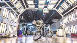 重庆大渡口： 新能源摩托远销海外