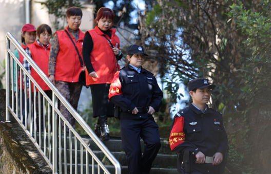 重庆大渡口公安：“小网格”融入“大警格” 微治理释放强效能_fororder_微信图片_20250919132522