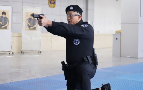 重庆垫江民警谭得明：退伍不褪色 警营续写忠诚_fororder_微信图片_20250224151844