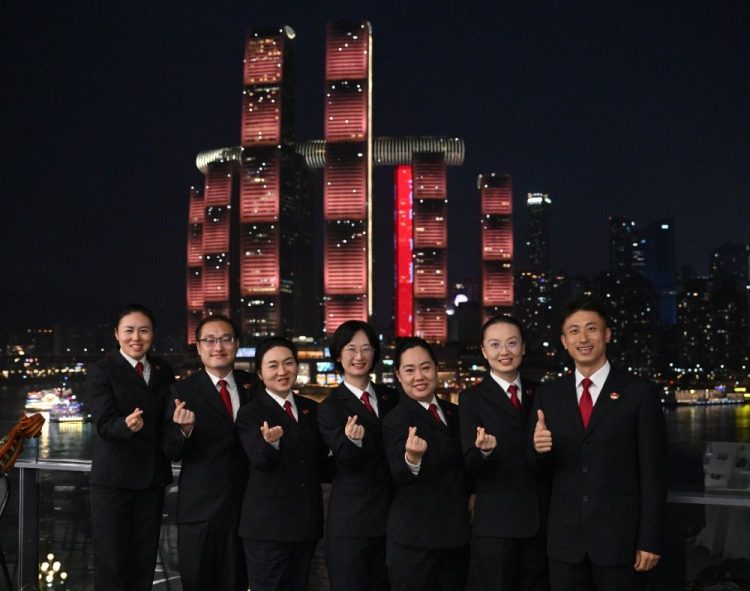 “重庆之夜”为“时代楷模”而奏！城市公益文化品牌上新
