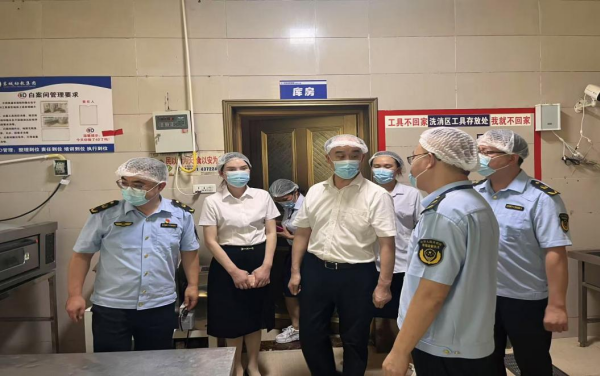 食安责任重如山 重庆大足严守幼儿“舌尖关”_fororder_图片1