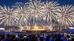 长寿湖畔“焰遇”春日 花火艺术季点亮山城文旅新名片