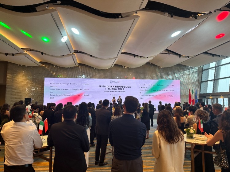 意大利驻渝总领事施启帆点赞重庆城市魅力