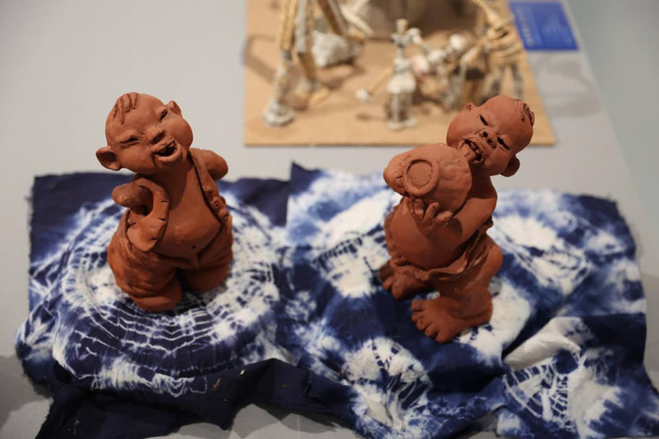 重庆彭水300余件师生作品展现“苗乡艺韵”_fororder_图片1