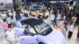 图集｜2025智博会：新能源汽车展区 科技引领未来出行