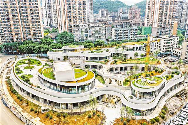 重庆万盛：城市更新 打造宜业宜居宜游城市
