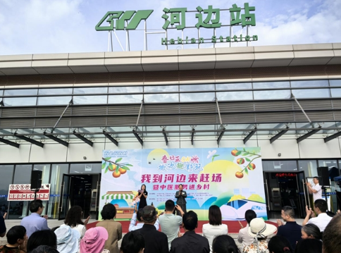 重庆璧山：轨道“小站台”变身乡村“大集市”_fororder_微信图片_20250423125605