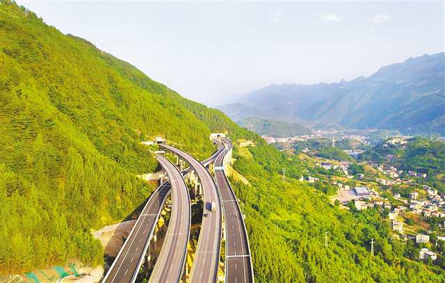 巫云开高速全线通车 重庆高速公路通车总里程达4700公里