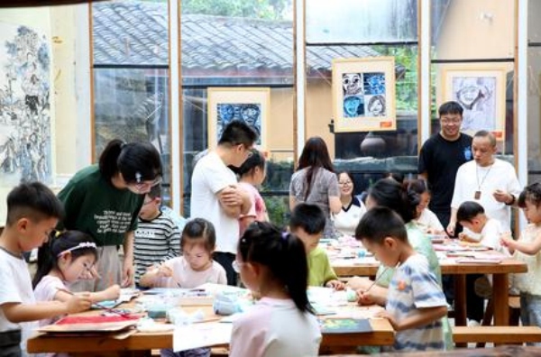 重庆綦江：艺术赋能乡村振兴
