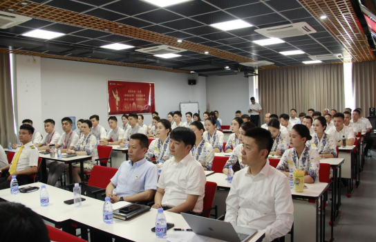 倾听一线心声 共促公司发展 西部航空召开空勤人员座谈会_fororder_微信图片_20250825162950