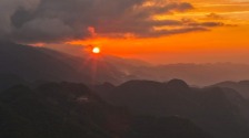 重庆：巫峡晨景如诗如画