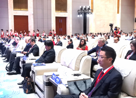 第二届两江国际医学年会在渝举行  共促全球医学新发展_fororder_微信图片_20250707143008