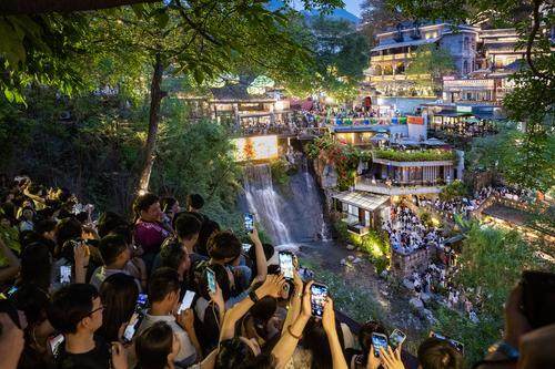 重庆“花式”打造消费新场景 三个案例入选全国典型