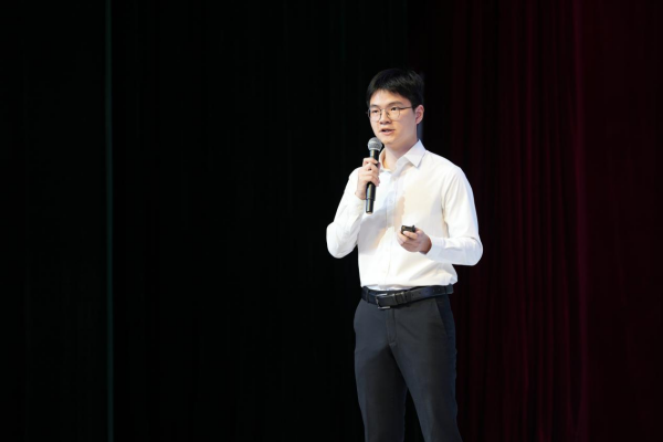 西南大学近千名师生同上思政大课 激发青年学子使命担当_fororder_图片2