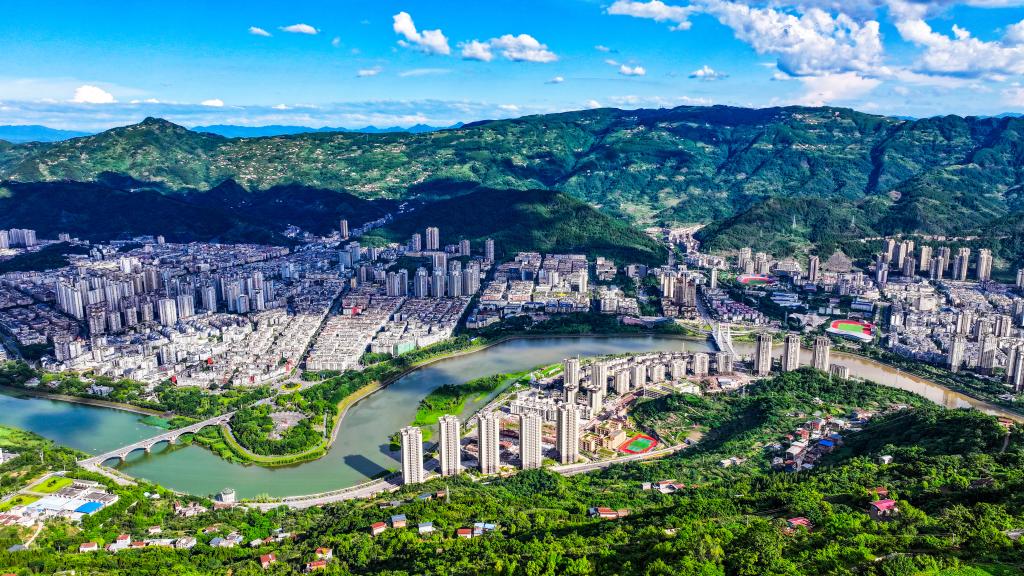 重庆开州：一城山色半城湖