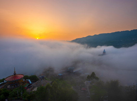 重庆涪陵：首场平流雾出现 高峡平湖绘就“云端仙境”_fororder_微信图片_20251031155436