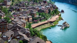 问道渝黔山水间 “乌江百里画廊·酉沿精华段”即将首航