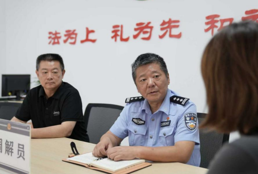 重庆沙坪坝民警宋健：四十二载从警路 一颗初心护平安_fororder_微信图片_20250926142108