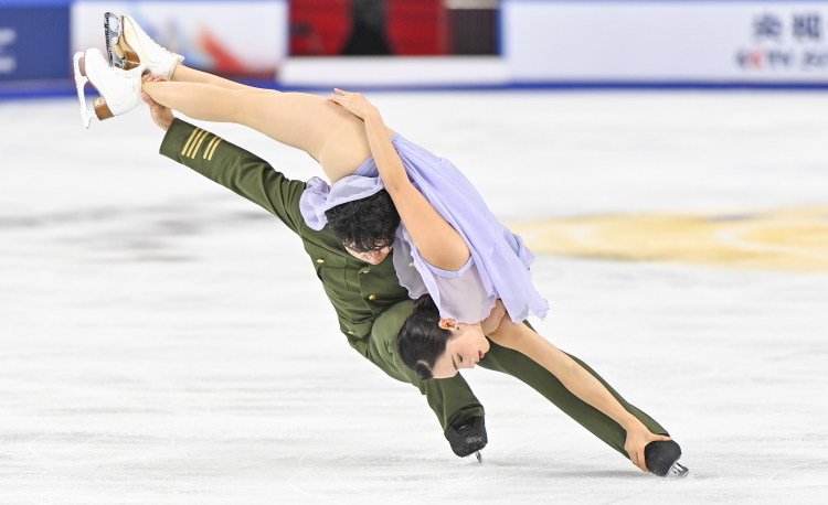 3天“揽金”3.9亿元 花滑赛事“点燃”重庆巴南消费活力