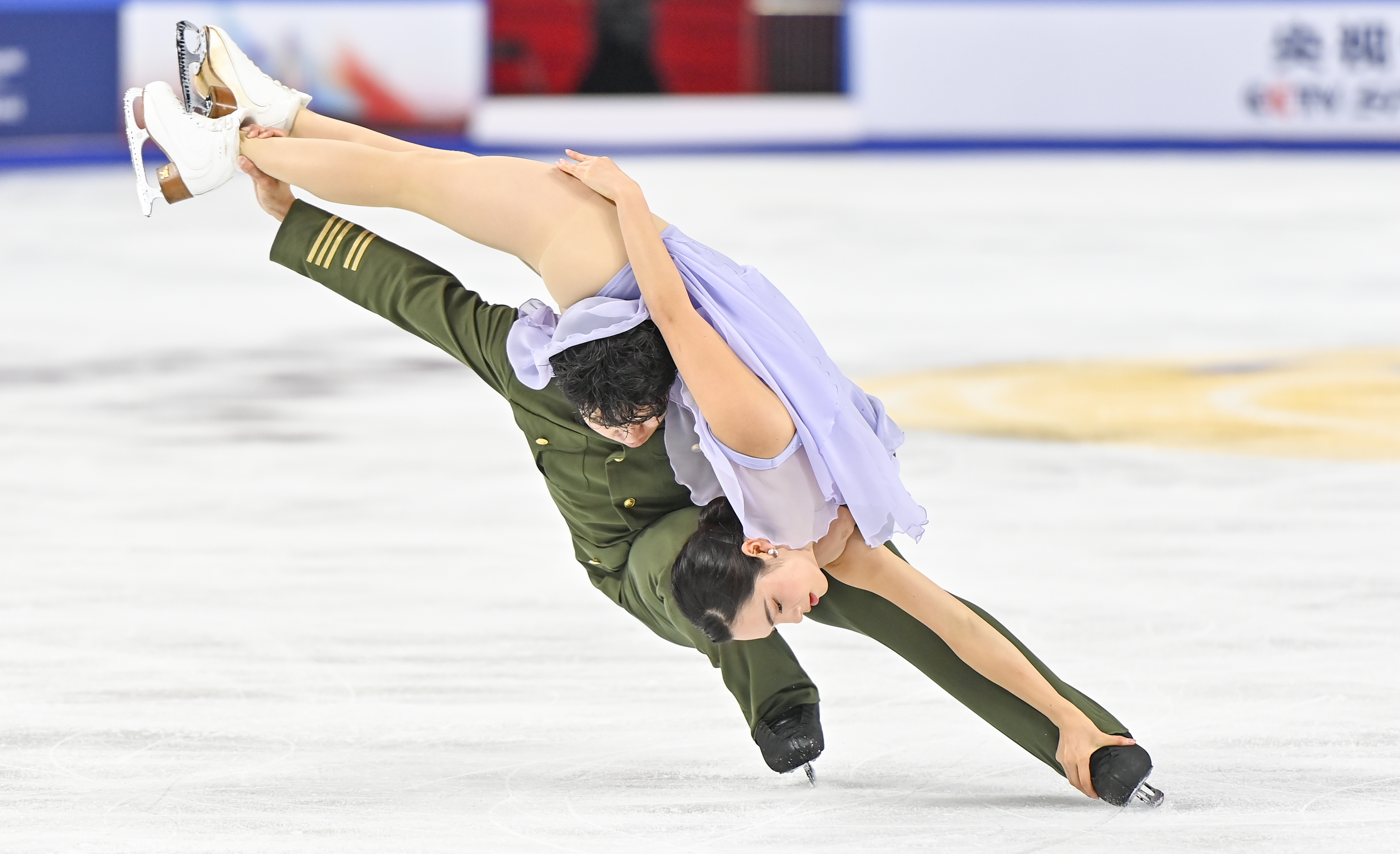 3天“揽金”3.9亿元 花滑赛事“点燃”重庆巴南消费活力