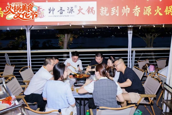 太好拍啦!打卡宣恩粉黛海,解锁秋天的少女心浪漫