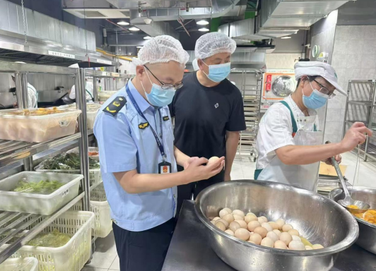 重庆大足区市场监管局：多维度筑牢高考食品安全防线 全力护航学子“舌尖上的安全”_fororder_微信图片_20250605144252