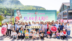 重庆丰都：“跟着电影去阅读” 让书本在光影中“活”起来